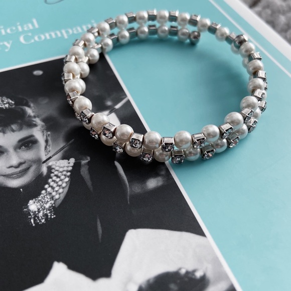 Vintage Pearl and Rhinestone Wrap Bracelet - Picture 9 of 16